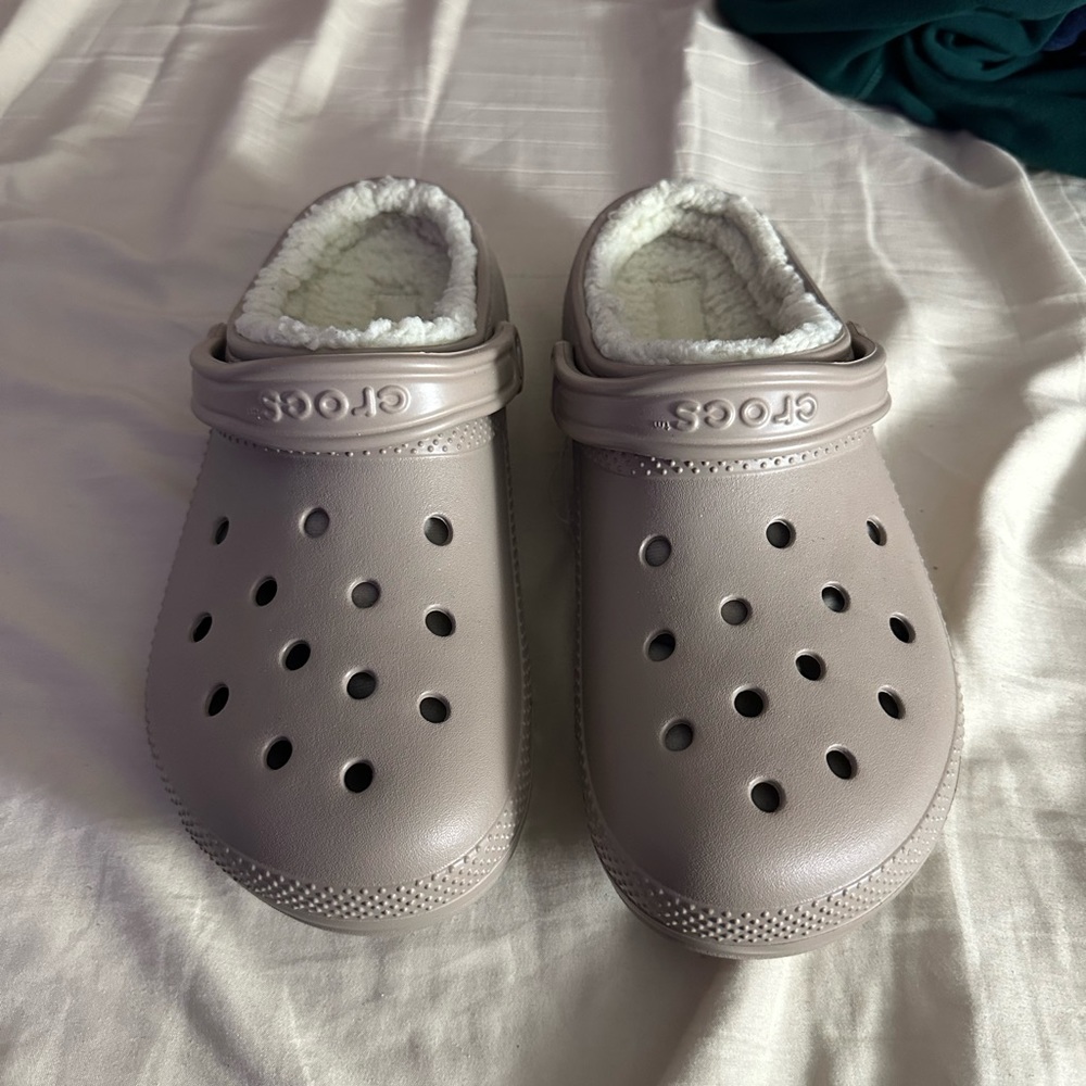 Brand new fur lined crocs!